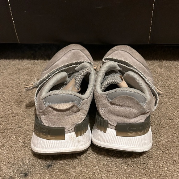 SOREL Kinetic Lite Strap Sneaker Women’s Sz 8 Gray Breathable Mesh Secure Casual - Picture 5 of 11